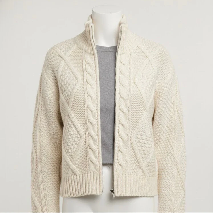 White Cayambe Alpaca Cable Knit Sweater - Image 4